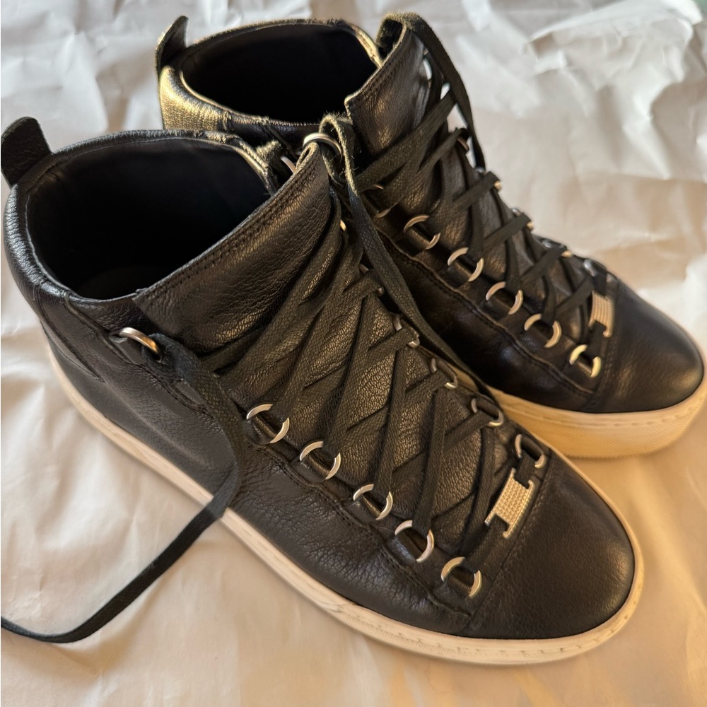 Balenciaga Sneakers - Size 9 / 39